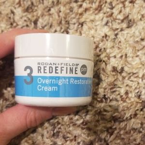 Rodan + fields redefine overnight restorative crea
